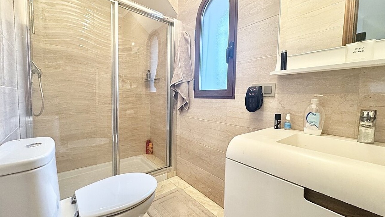 Resale - Villa - Orihuela Costa - Villamartín