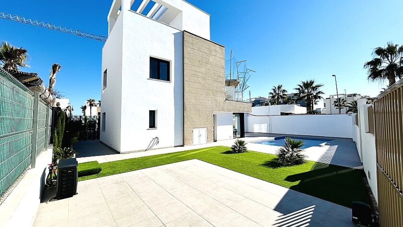 Resale - Villa - Guardamar del Segura - El Raso