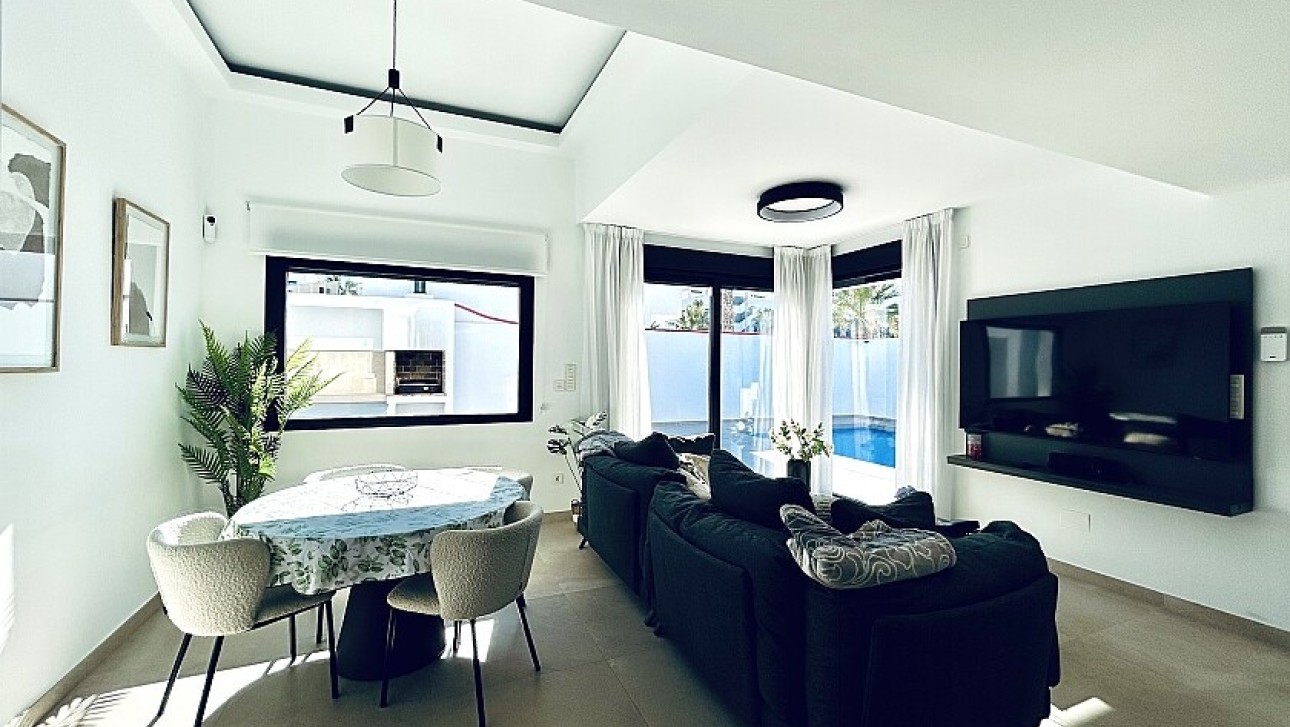 Resale - Villa - Guardamar del Segura - El Raso