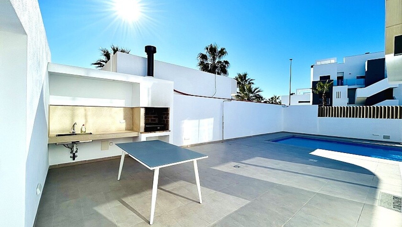 Resale - Villa - Guardamar del Segura - El Raso