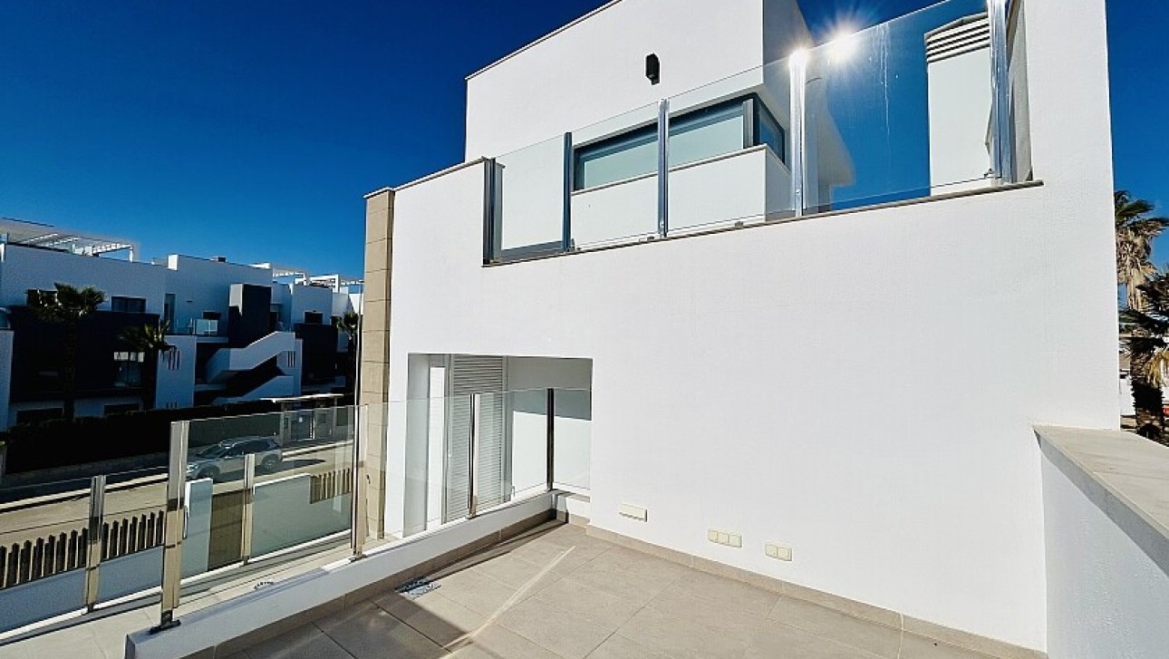 Resale - Villa - Guardamar del Segura - El Raso