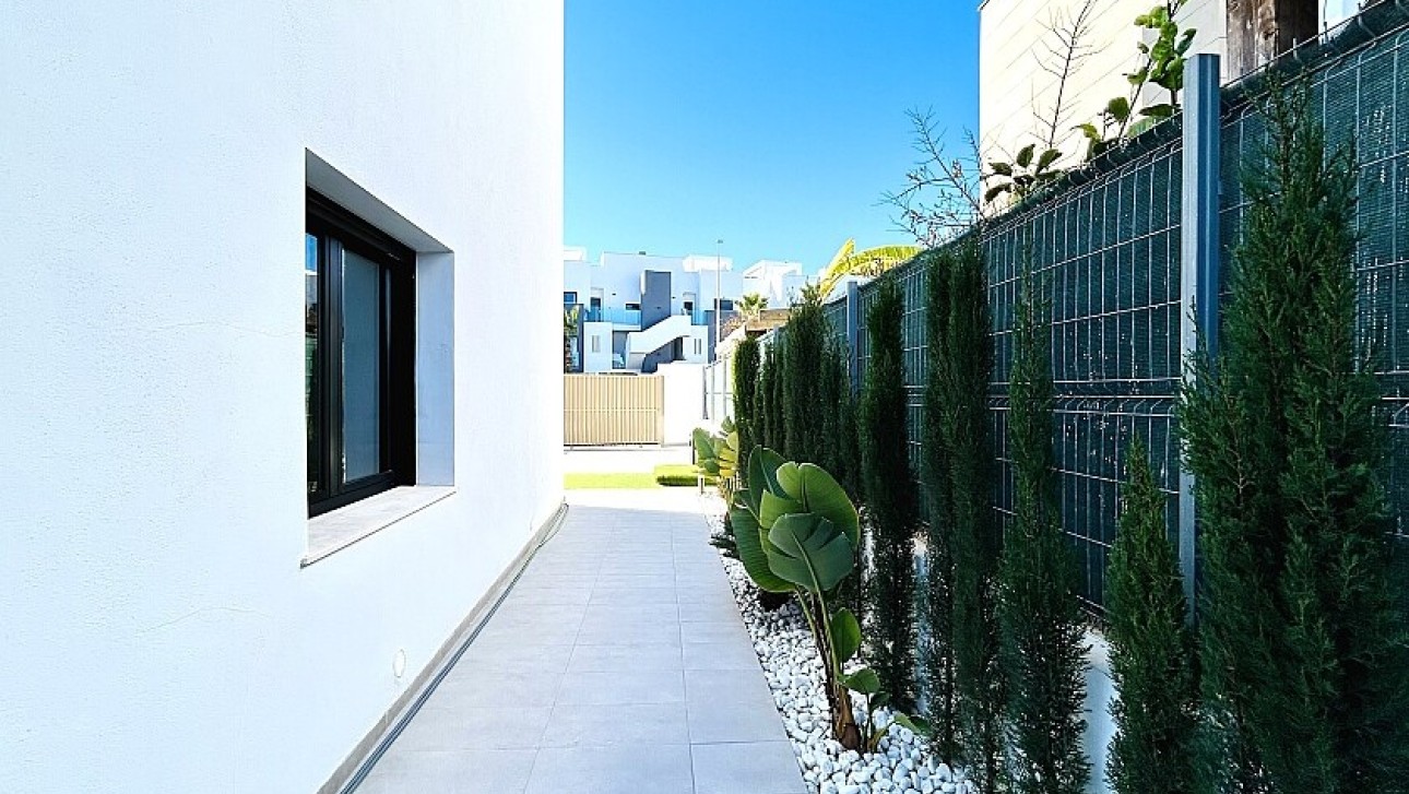 Resale - Villa - Guardamar del Segura - El Raso