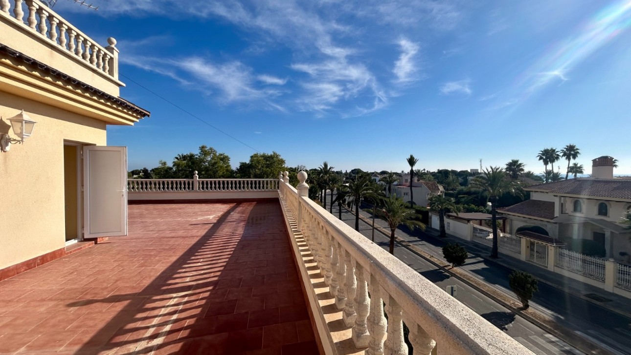 Resale - Villa - Orihuela Costa - Lomas de Cabo Roig