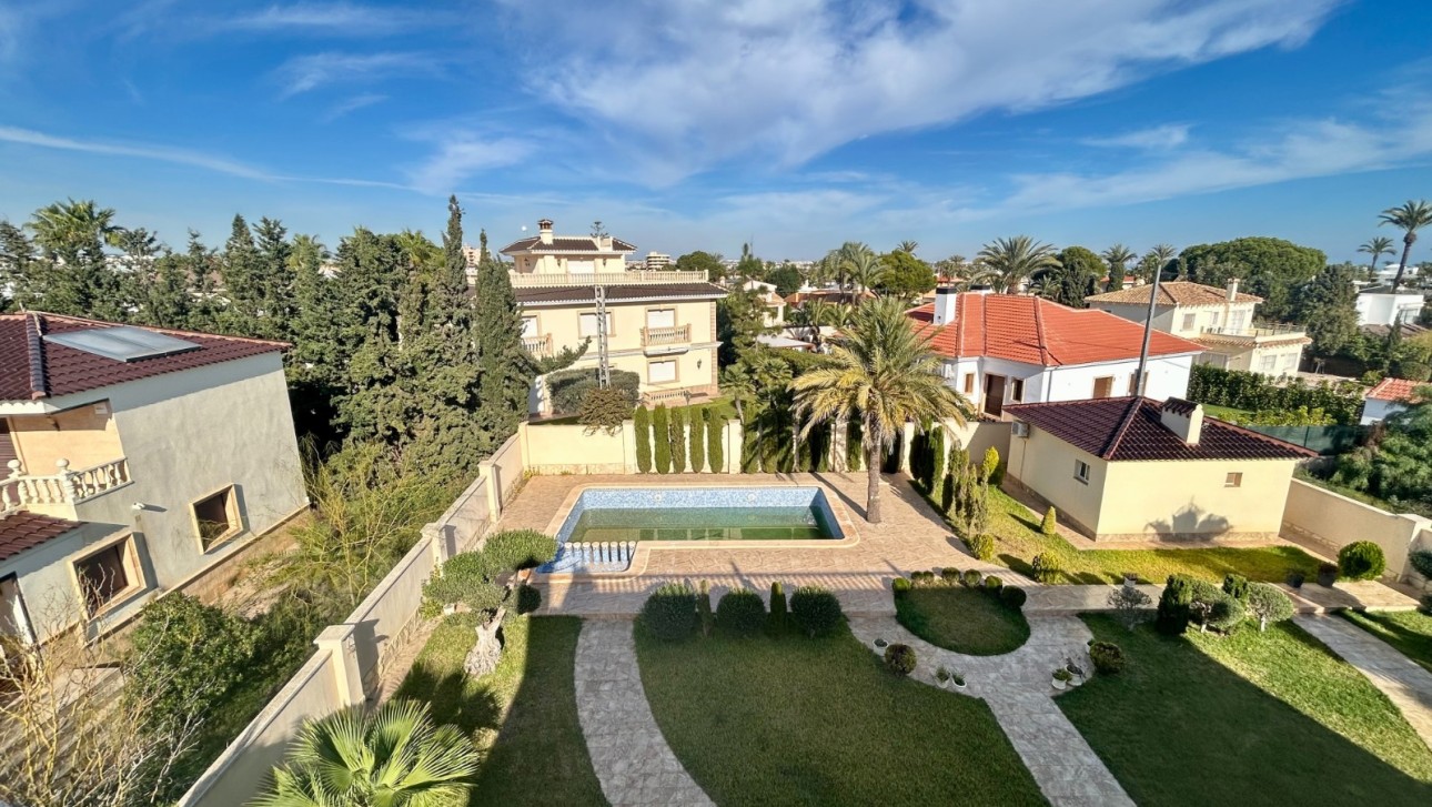 Resale - Villa - Orihuela Costa - Lomas de Cabo Roig