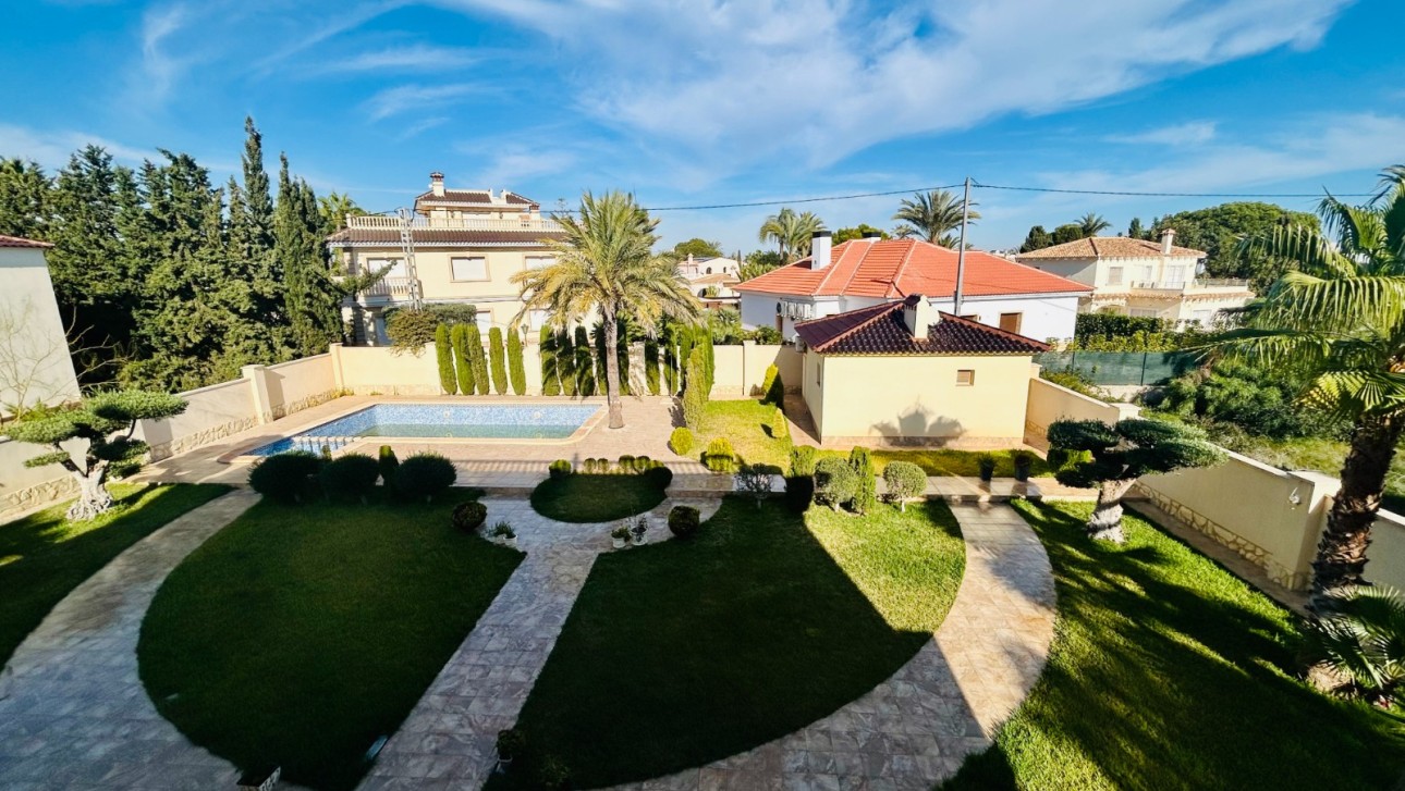 Resale - Villa - Orihuela Costa - Lomas de Cabo Roig