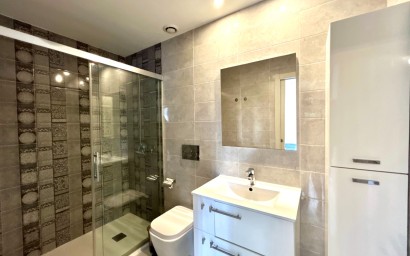 Resale - Apartment - Orihuela Costa - La Zenia