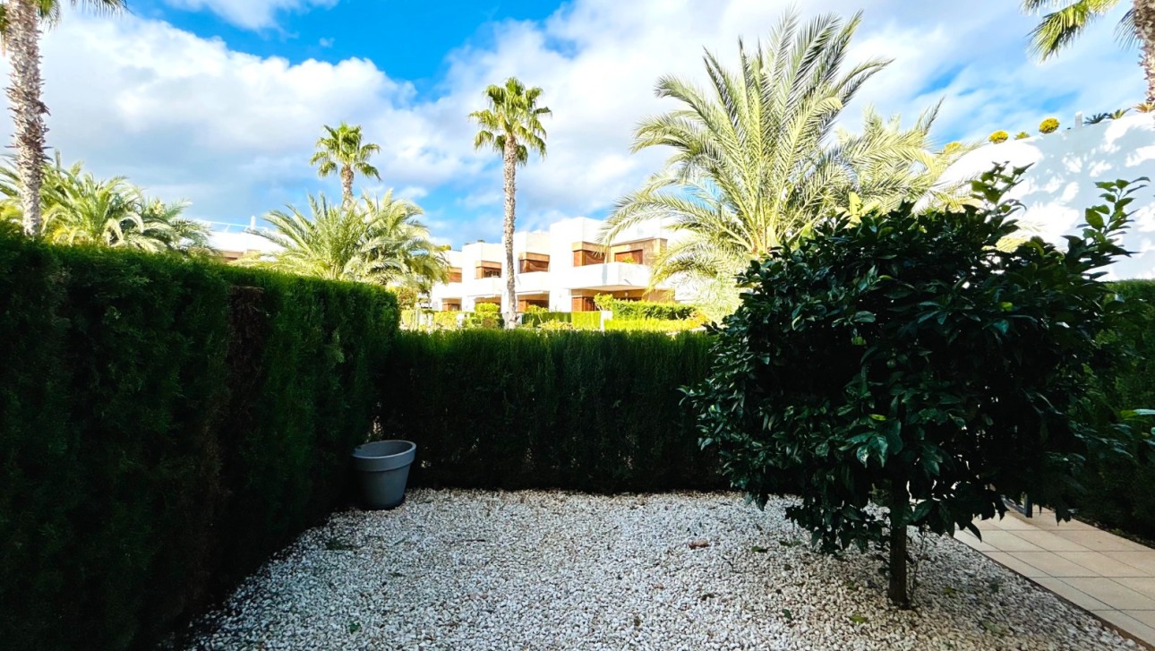 Resale - Apartment - Orihuela Costa - La Zenia