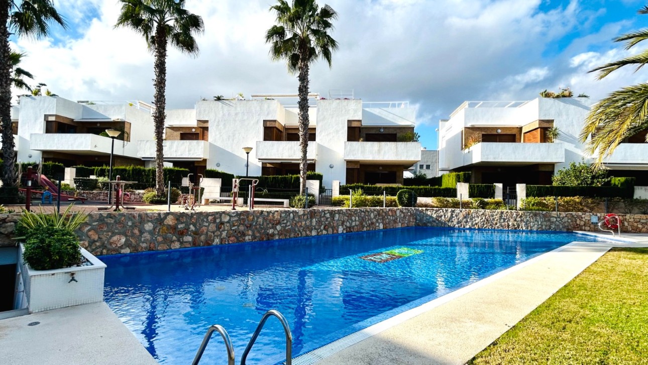 Resale - Apartment - Orihuela Costa - La Zenia