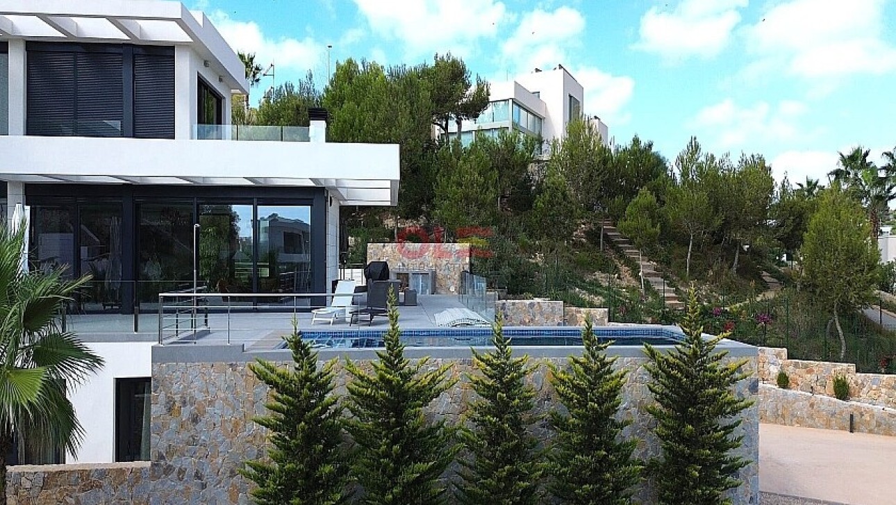 Reventa - Villa - Colinas Golf