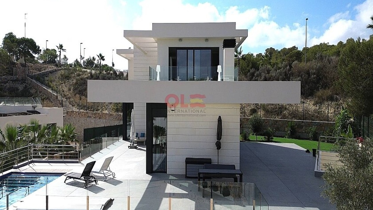 Reventa - Villa - Colinas Golf