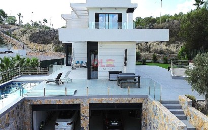Reventa - Villa - Colinas Golf
