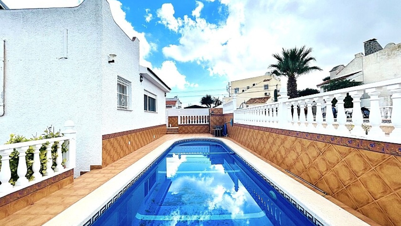 Resale - Villa - Orihuela - Las Filipinas