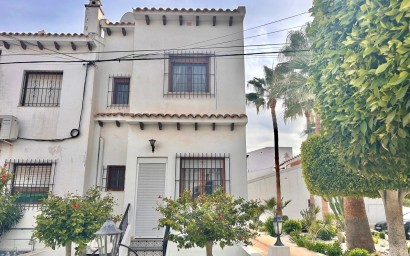 Перепродажа - Таунхаус - Orihuela Costa - Villamartin area