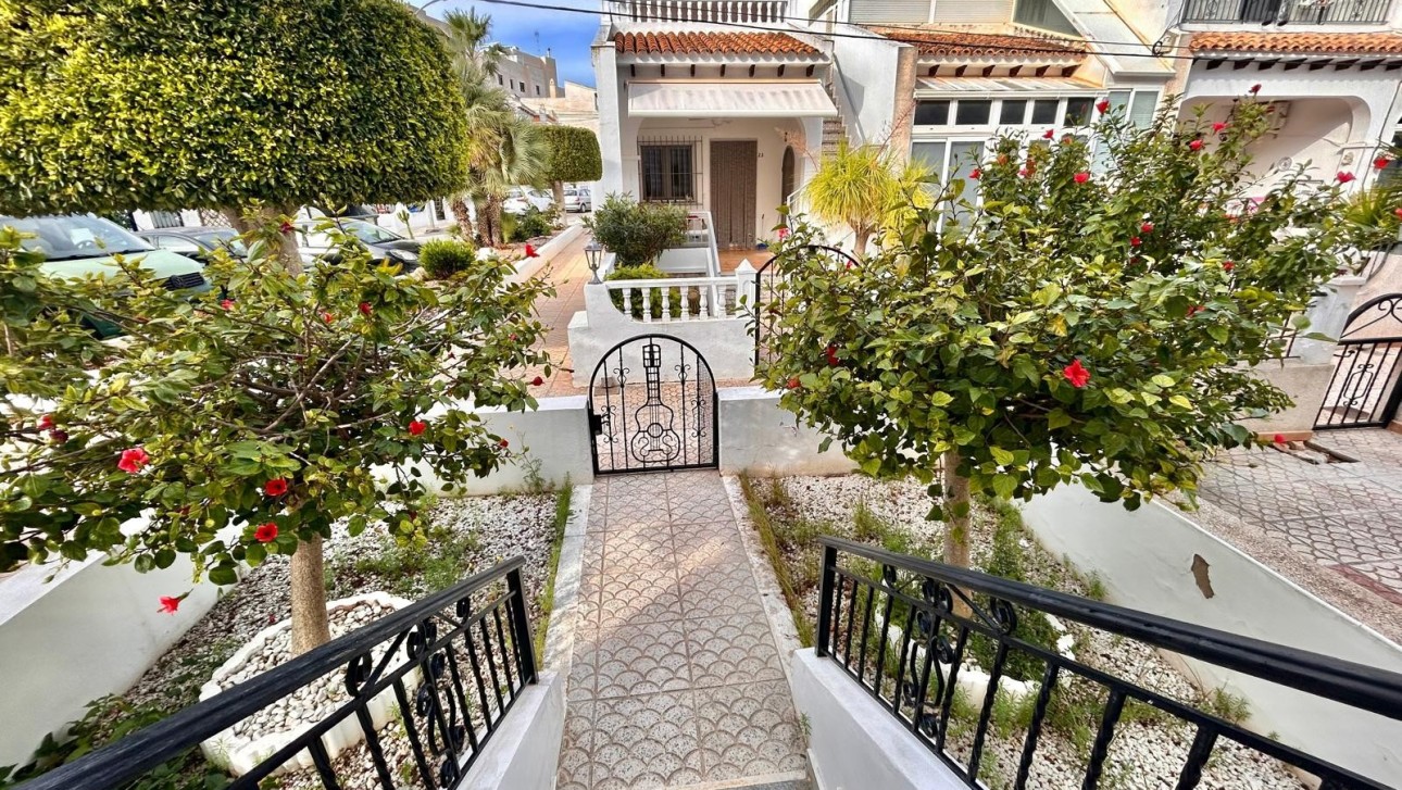 Перепродажа - Таунхаус - Orihuela Costa - Villamartin area