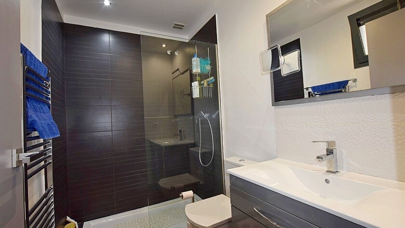 Resale - Semidetached villa - Orihuela Costa - Villamartín