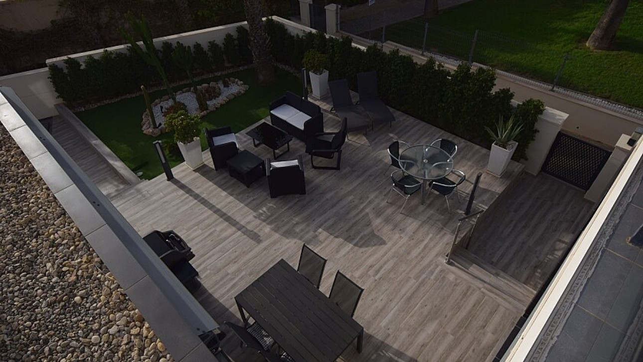 Resale - Semidetached villa - Orihuela Costa - Villamartín