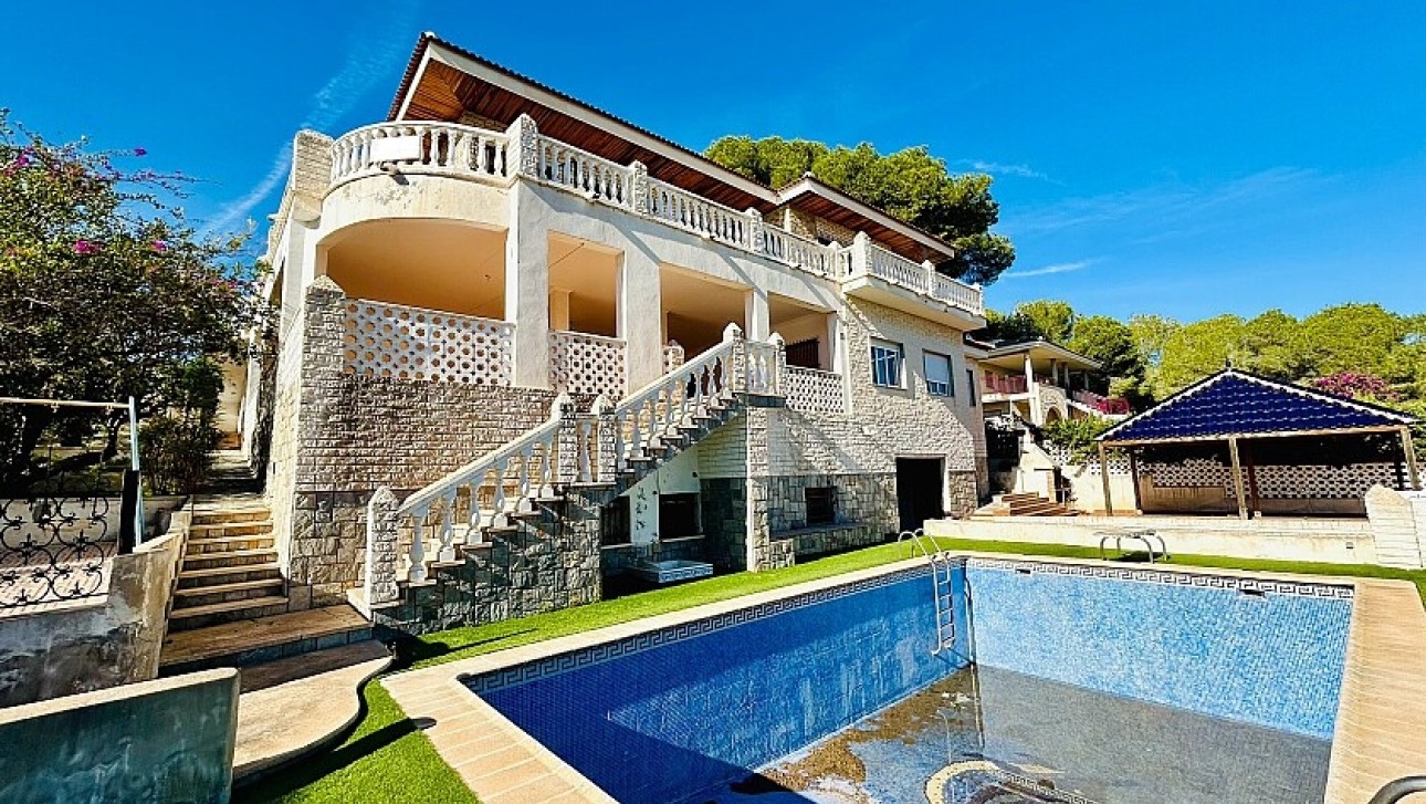 Resale - Villa - Orihuela Costa - Dehesa de campoamor