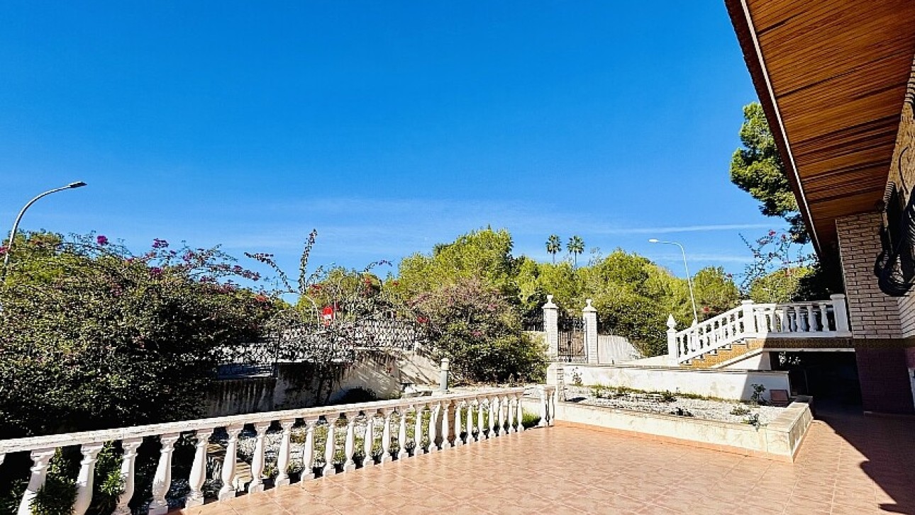 Resale - Villa - Orihuela Costa - Dehesa de campoamor