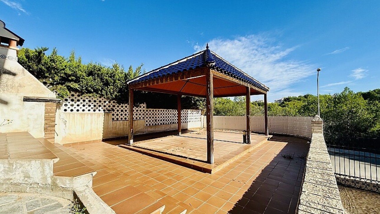 Resale - Villa - Orihuela Costa - Dehesa de campoamor