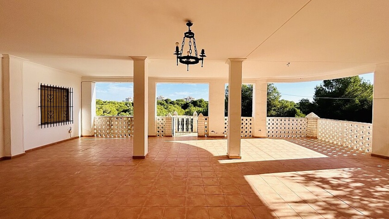 Resale - Villa - Orihuela Costa - Dehesa de campoamor