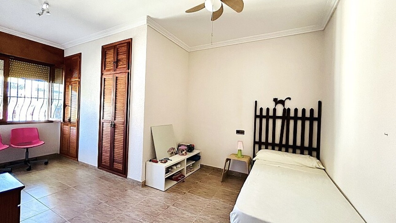 Resale - Villa - Orihuela Costa - Dehesa de campoamor