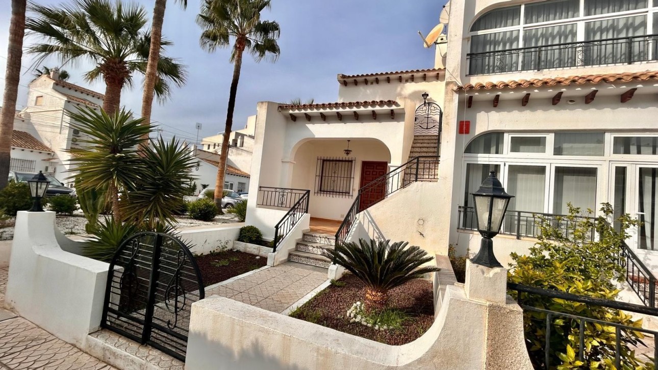 Перепродажа - Таунхаус - Orihuela Costa - Villamartin area