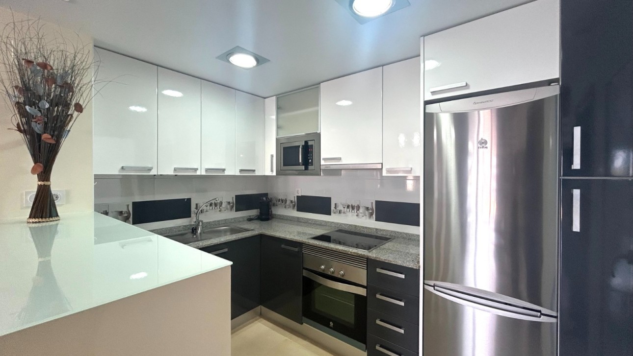 Resale - Apartment - La Mata - Torreblanca