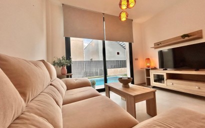 Resale - Villa - Orihuela Costa - PAU 26