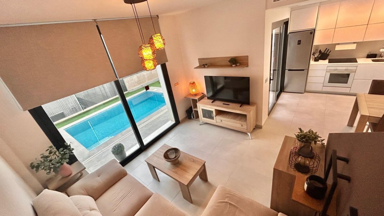 Resale - Villa - Orihuela Costa - PAU 26