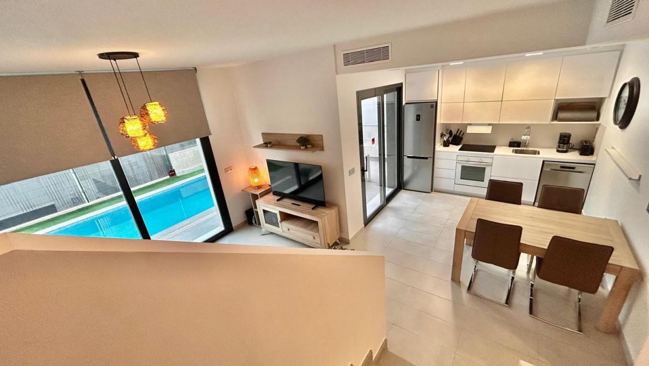 Resale - Villa - Orihuela Costa - PAU 26