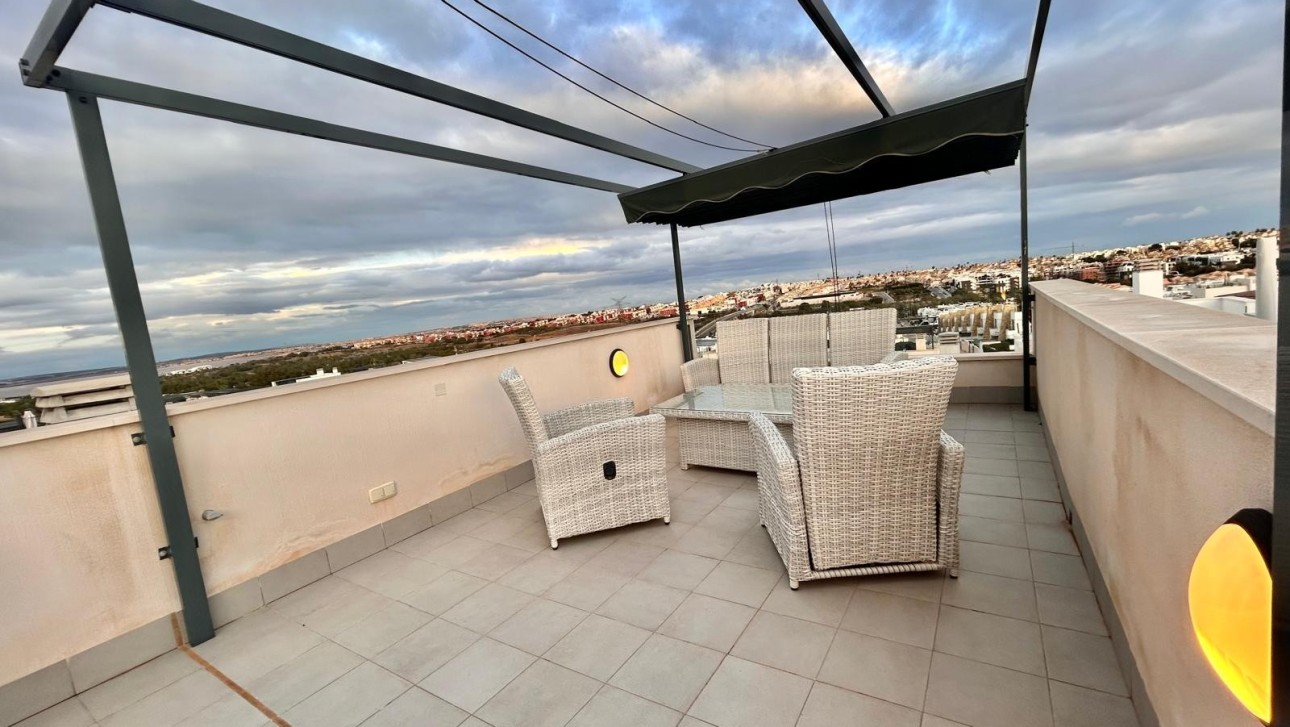 Resale - Villa - Orihuela Costa - PAU 26