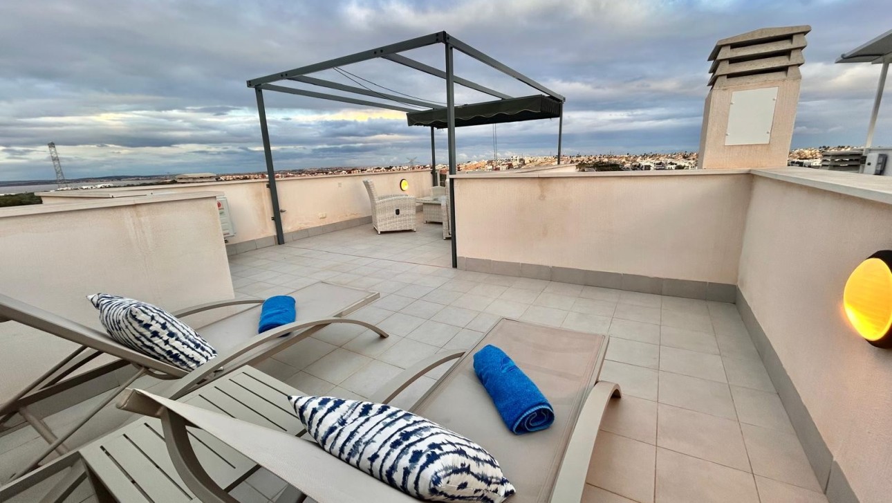 Resale - Villa - Orihuela Costa - PAU 26