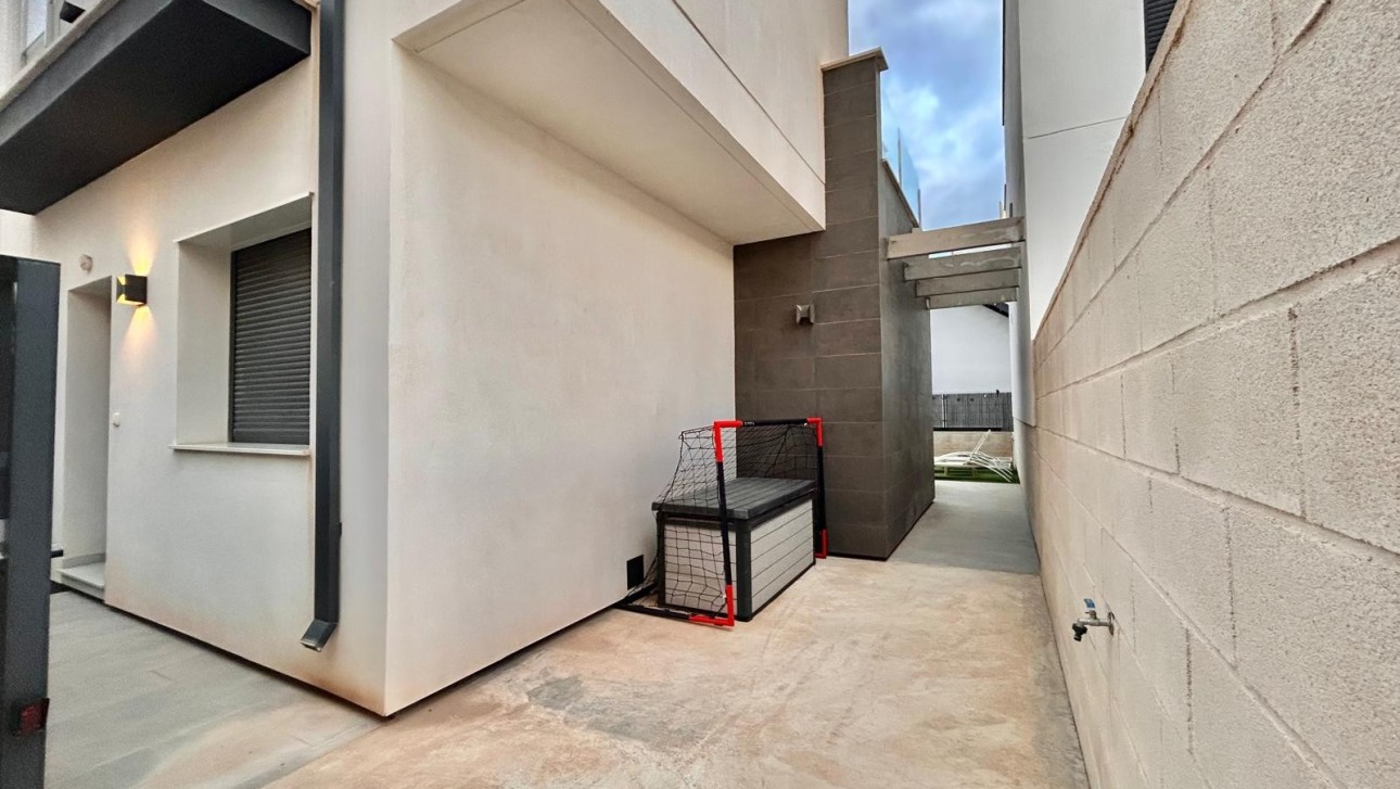 Resale - Villa - Orihuela Costa - PAU 26