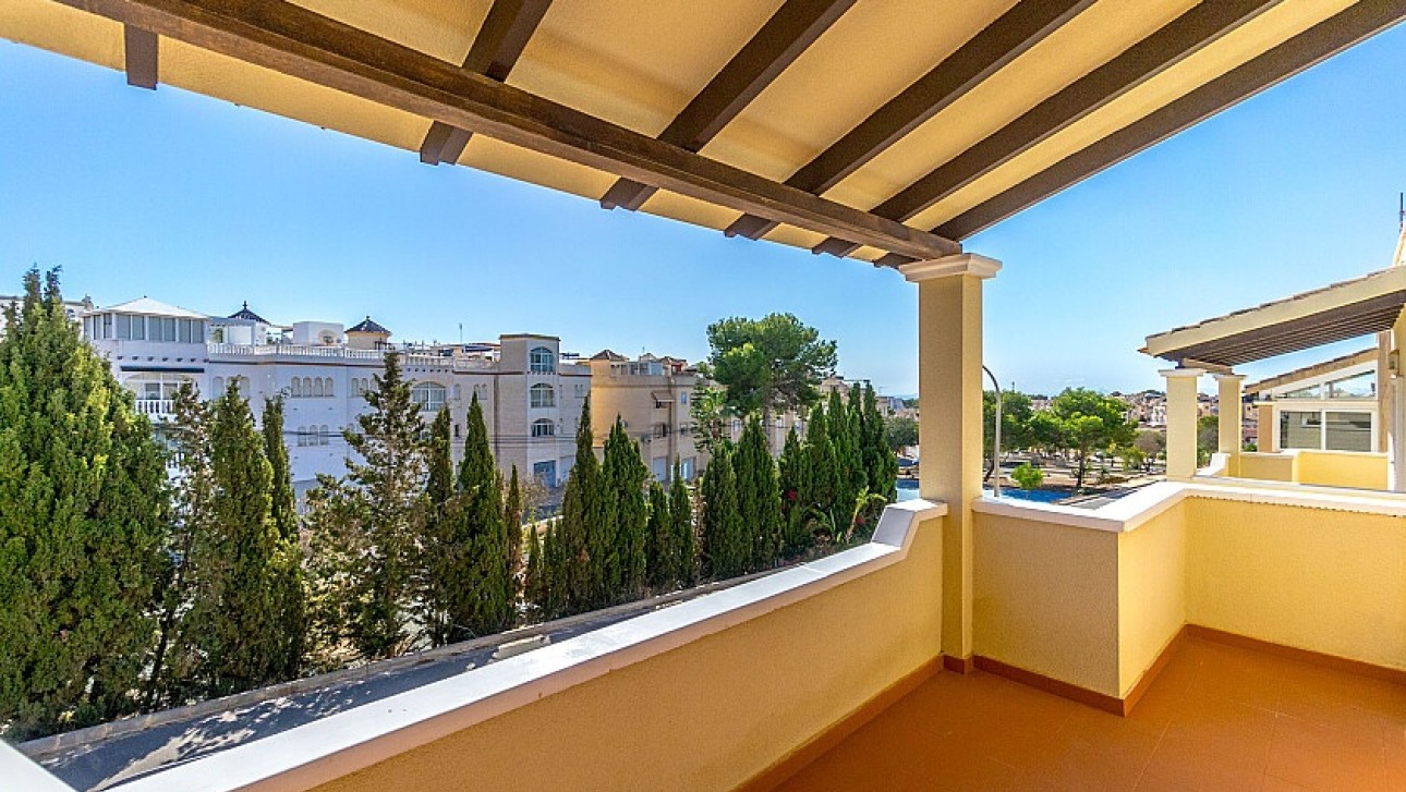 Resale - Villa - Orihuela Costa - Villamartin area