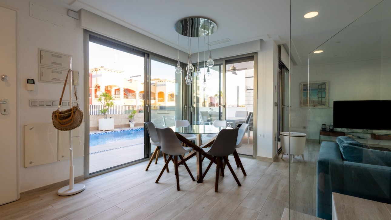 Перепродажа - Villa - Orihuela Costa - PAU 26