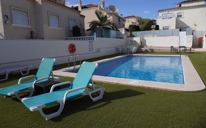 Resale - Villa - Orihuela Costa - Villamartin area