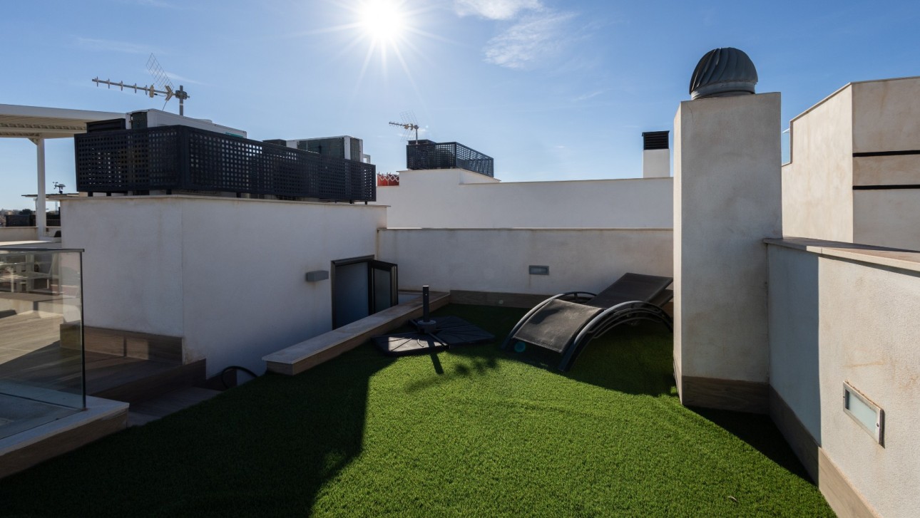 Перепродажа - Villa - Orihuela Costa - PAU 26