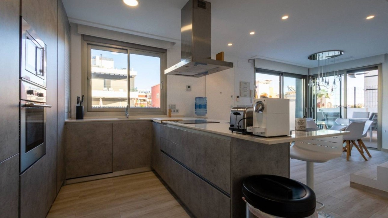 Перепродажа - Villa - Orihuela Costa - PAU 26