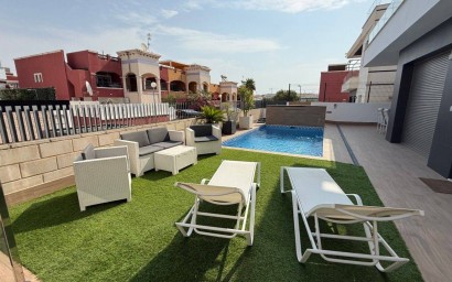 Перепродажа - Villa - Orihuela Costa - PAU 26