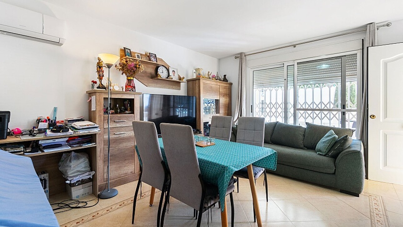 Resale - Villa - Orihuela Costa - Villamartin area