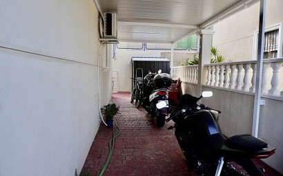 Resale - Villa - Orihuela Costa - Villamartin area