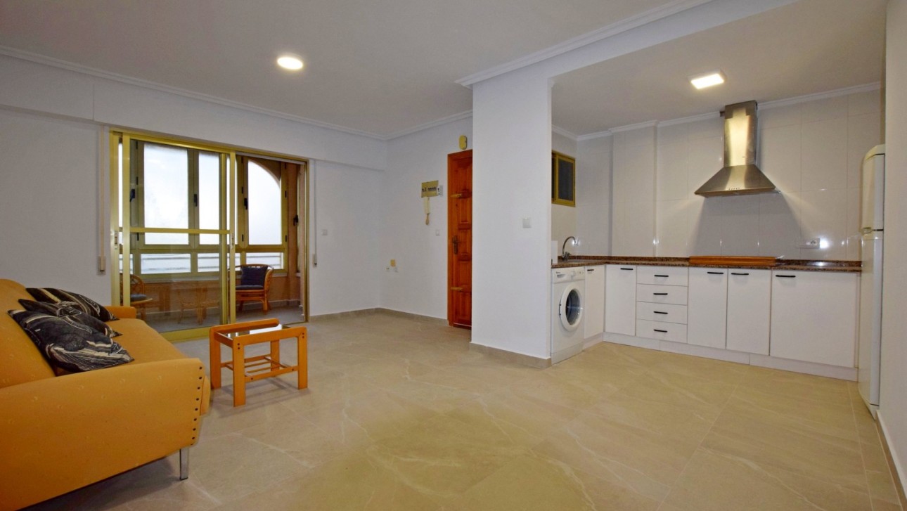 Resale - Apartment - La Mata