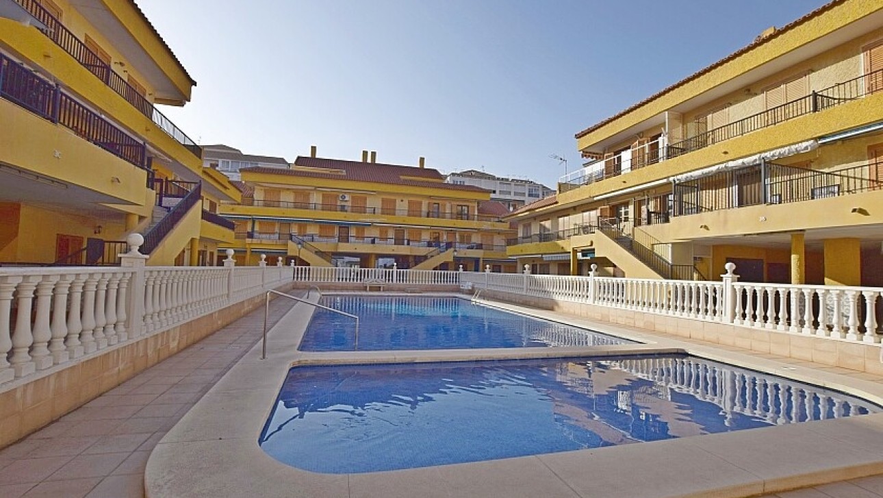 Resale - Townhouse - La Mata