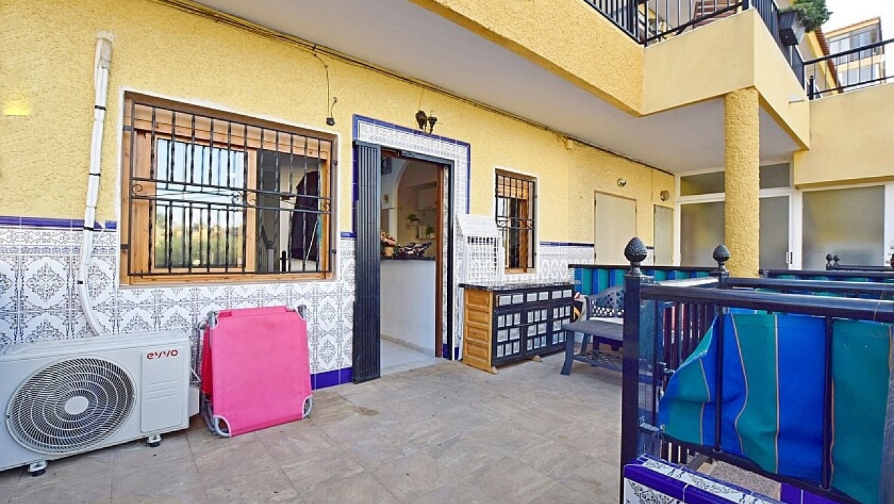 Resale - Townhouse - La Mata