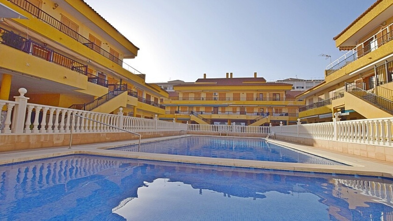 Resale - Townhouse - La Mata