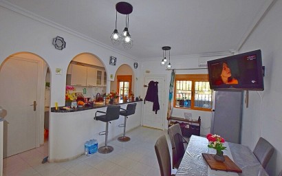 Resale - Townhouse - La Mata