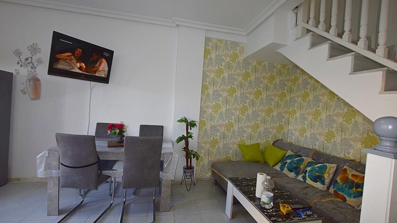 Resale - Townhouse - La Mata