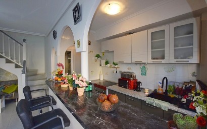 Resale - Townhouse - La Mata