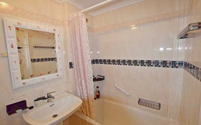 Resale - Townhouse - La Mata