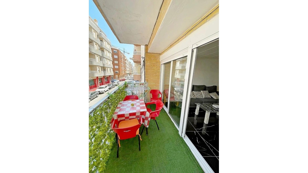 Odsprzedaż - Apartment - Torrevieja